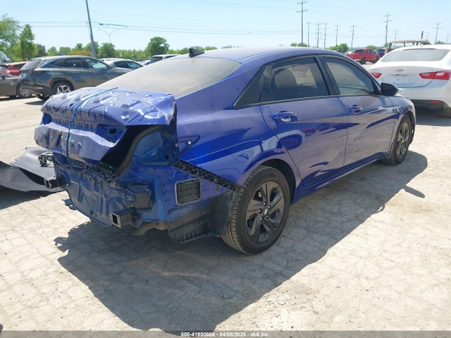 KMHLM4AG4NU308921 Hyundai ELANTRA SEL