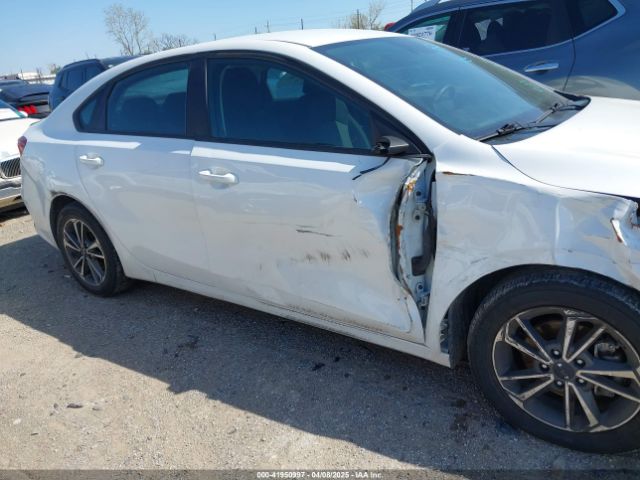 3KPF24AD1NE479654 KIA Forte Lxs