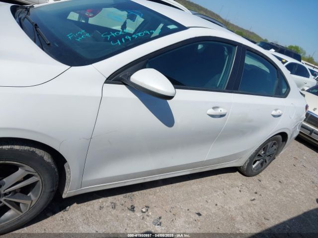 3KPF24AD1NE479654 KIA Forte Lxs
