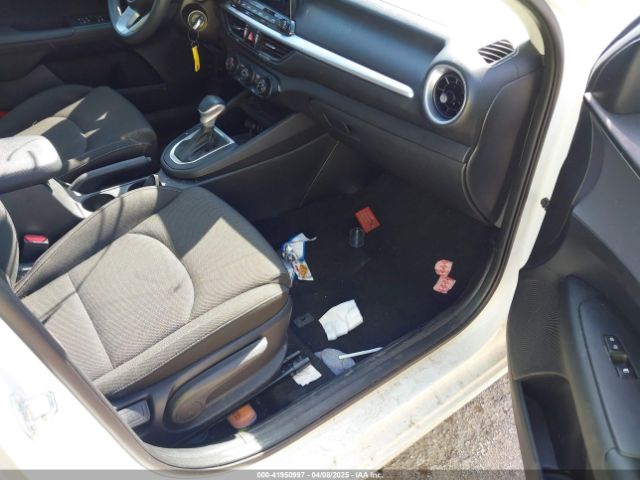 3KPF24AD1NE479654 KIA Forte Lxs