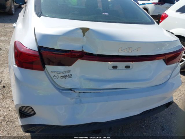 3KPF24AD1NE479654 KIA Forte Lxs