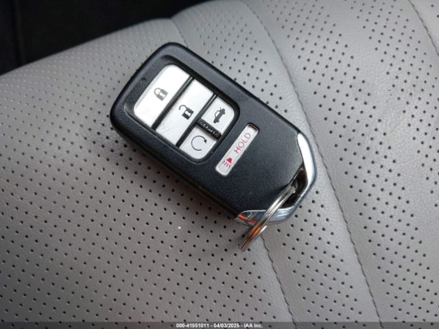 1HGCV3F96JA016657 Honda Accord Hybrid Touring