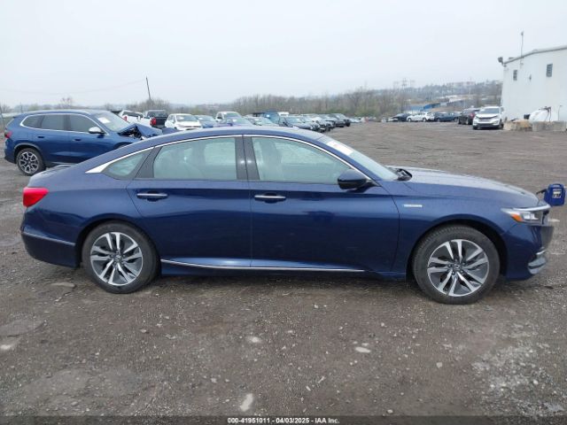 1HGCV3F96JA016657 Honda Accord Hybrid Touring