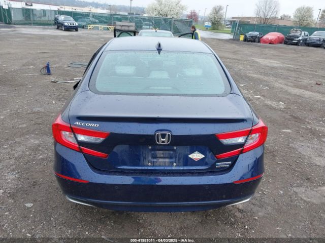1HGCV3F96JA016657 Honda Accord Hybrid Touring