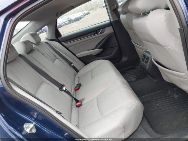 1HGCV3F96JA016657 Honda Accord Hybrid Touring