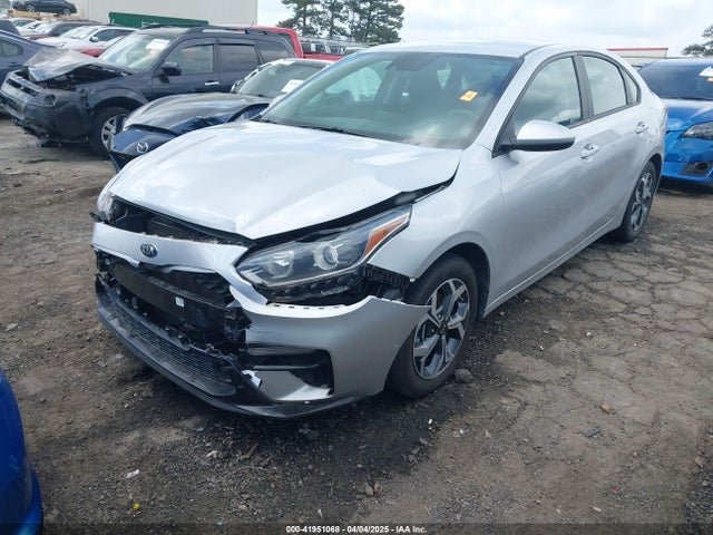 3KPF24AD0ME275443 KIA Forte Lxs