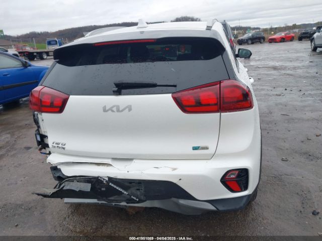 KNDCB3LC1N5510527 KIA Niro Lxs