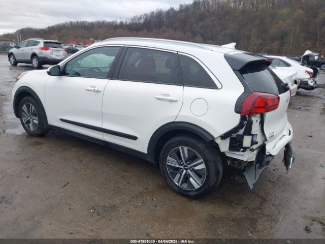 KNDCB3LC1N5510527 KIA Niro Lxs