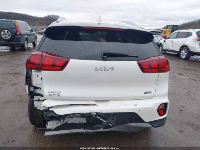 KNDCB3LC1N5510527 KIA Niro Lxs