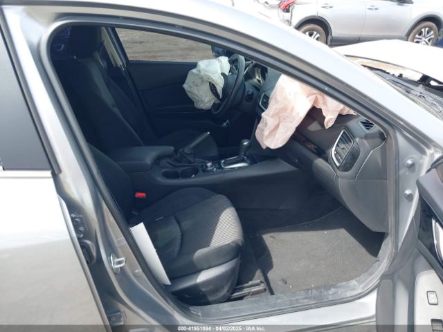JM1BM1U76G1306098 Mazda Mazda3 I Sport