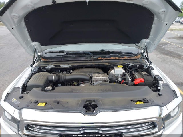 1C6RREJT1MN709653 RAM 1500 Laramie  4x2 5'7 Box
