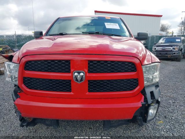 1C6RR7FTXJS103625 RAM 1500 Express  4x4 6'4 Box