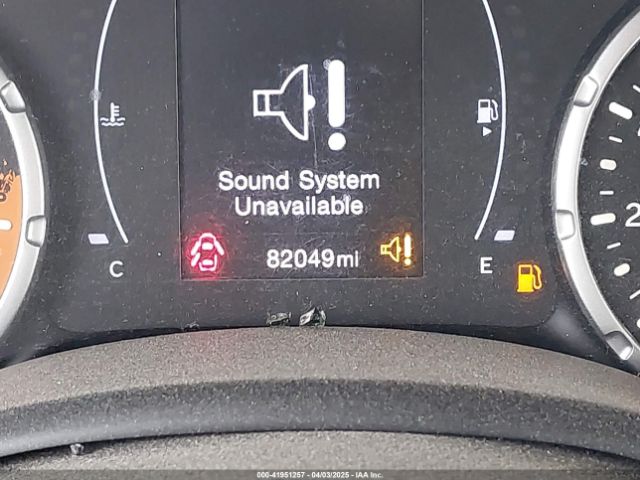 ZACCJBBBXJPJ13127 Jeep Renegade Latitude 4x4