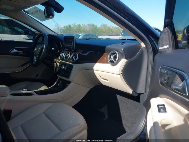 WDCTG4GB1FJ089422 Mercedes-Benz Gla 250 4matic