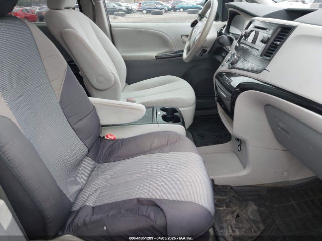 5TDKK3DC8ES461377 Toyota Sienna Le V6 8 Passenger