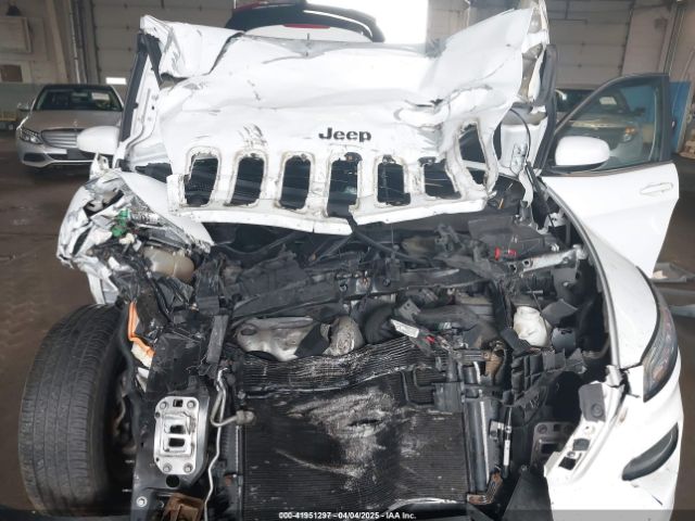 1C4PJMCBXFW784869 Jeep Cherokee Latitude