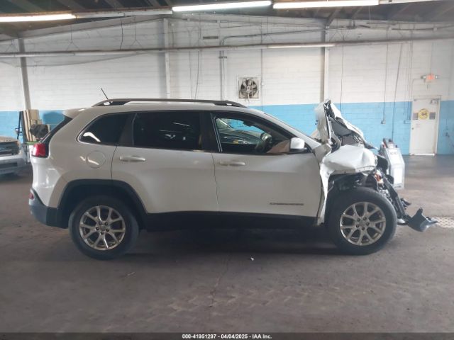 1C4PJMCBXFW784869 Jeep Cherokee Latitude