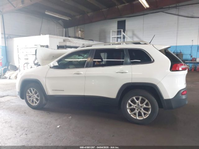 1C4PJMCBXFW784869 Jeep Cherokee Latitude