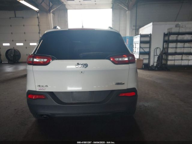 1C4PJMCBXFW784869 Jeep Cherokee Latitude