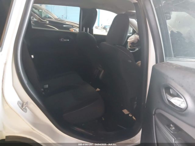 1C4PJMCBXFW784869 Jeep Cherokee Latitude
