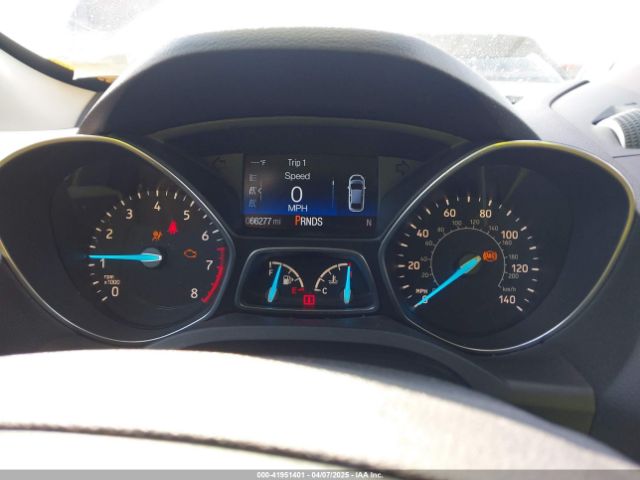 1FMCU0GD8KUB01935 Ford ESCAPE SE