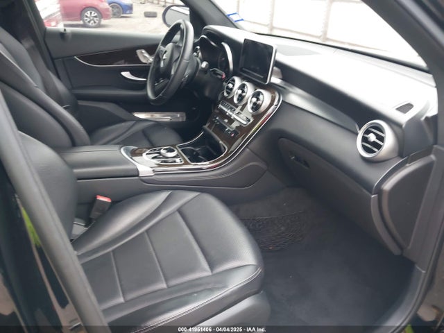 WDC0G4JB5JV020150 Mercedes-Benz GLC 300