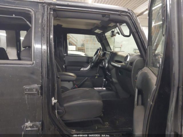 1C4BJWEGXFL536377 Jeep Wrangler Unlimited Sahara