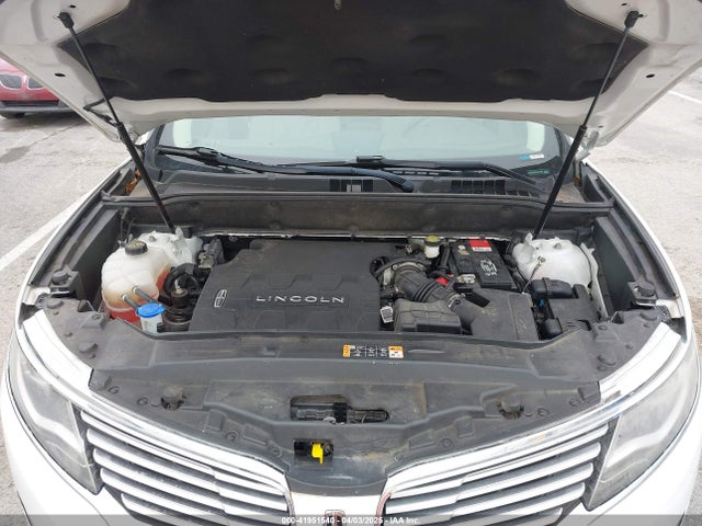 2LMTJ6LR3GBL37889 Lincoln Mkx Reserve