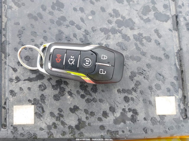 2LMTJ6LR3GBL37889 Lincoln Mkx Reserve