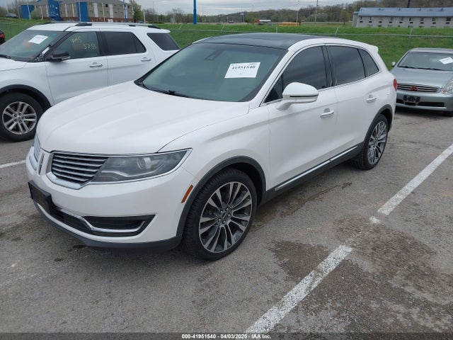 2LMTJ6LR3GBL37889 Lincoln Mkx Reserve