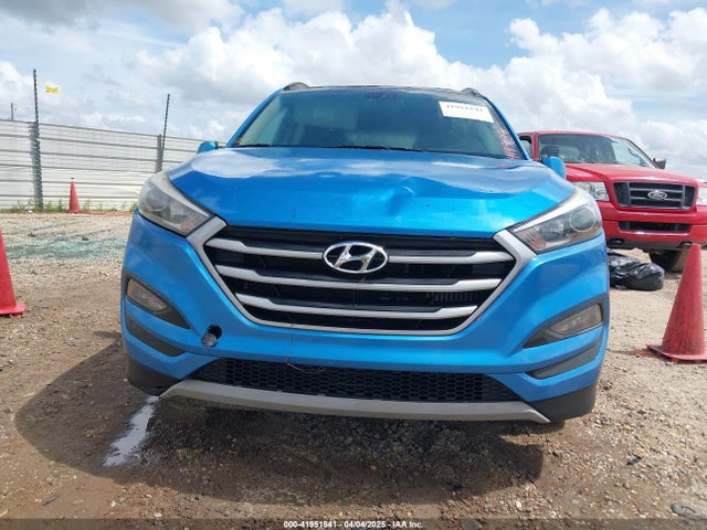 KM8J33A24JU729749 Hyundai Tucson Value