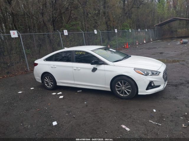 5NPE24AF2KH788733 Hyundai SONATA SE