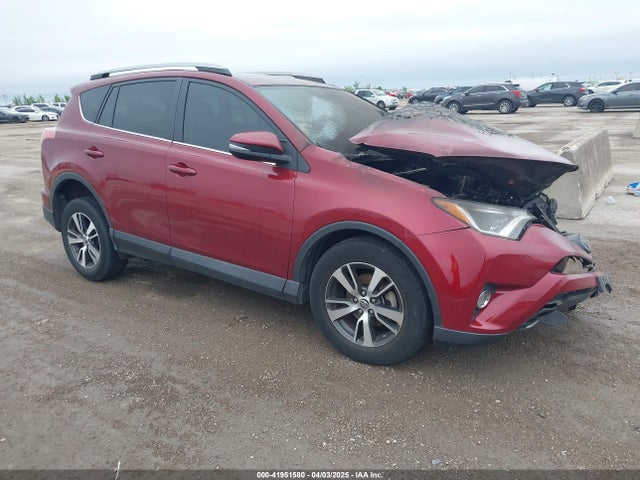 2T3WFREV6JW494461 Toyota Rav4 Xle