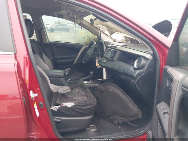 2T3WFREV6JW494461 Toyota Rav4 Xle