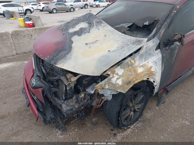 2T3WFREV6JW494461 Toyota Rav4 Xle