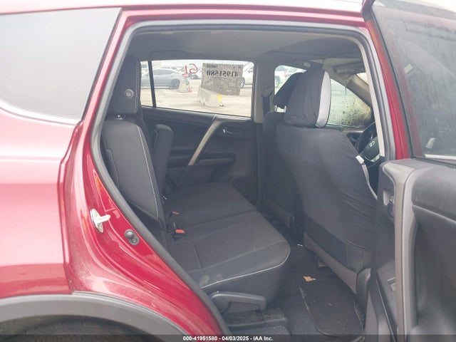 2T3WFREV6JW494461 Toyota Rav4 Xle