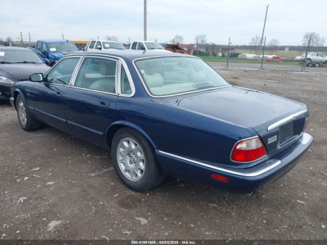 1998 JAGUAR XJ8 SAJHX124XWC844575 Photo 2