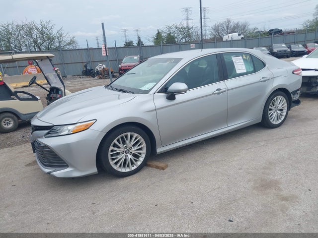 4T1B11HK1JU048369 Toyota CAMRY XLE