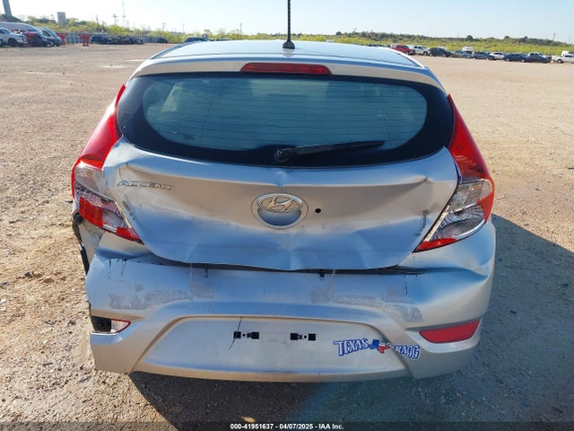 KMHCT5AE6HU304641 Hyundai ACCENT SE