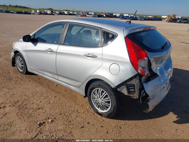 KMHCT5AE6HU304641 Hyundai ACCENT SE