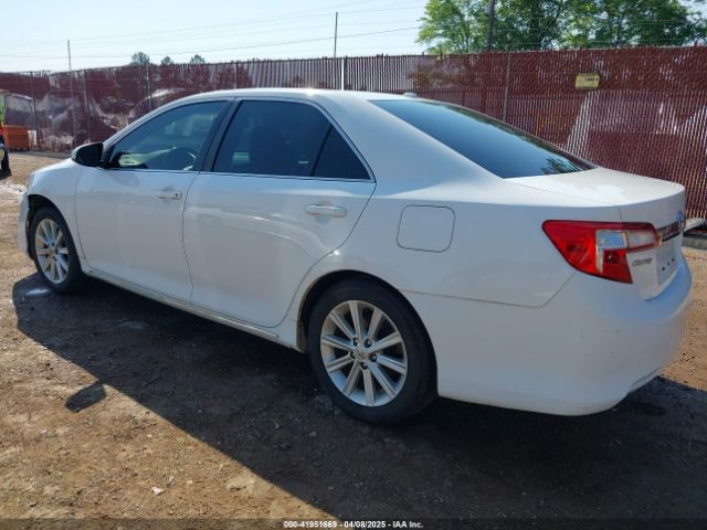 4T1BF1FK0EU382371 Toyota CAMRY XLE
