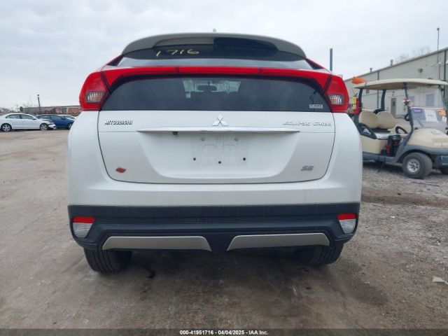 JA4AT5AA7JZ062888 Mitsubishi Eclipse Cross Se