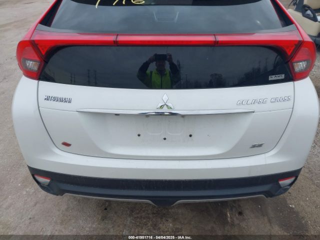 JA4AT5AA7JZ062888 Mitsubishi Eclipse Cross Se