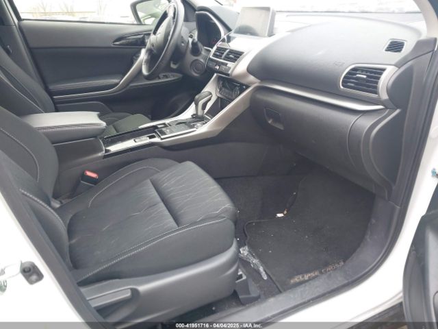 JA4AT5AA7JZ062888 Mitsubishi Eclipse Cross Se