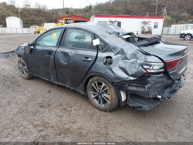 3KPF24AD9PE691284 KIA Forte Lxs