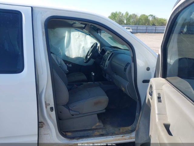 1N6AD0EV7JN765169 Nissan Frontier Sv