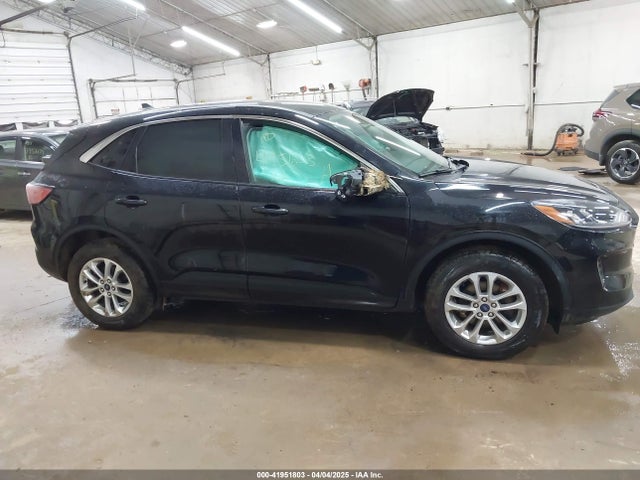 1FMCU9G65NUA35547 Ford ESCAPE SE