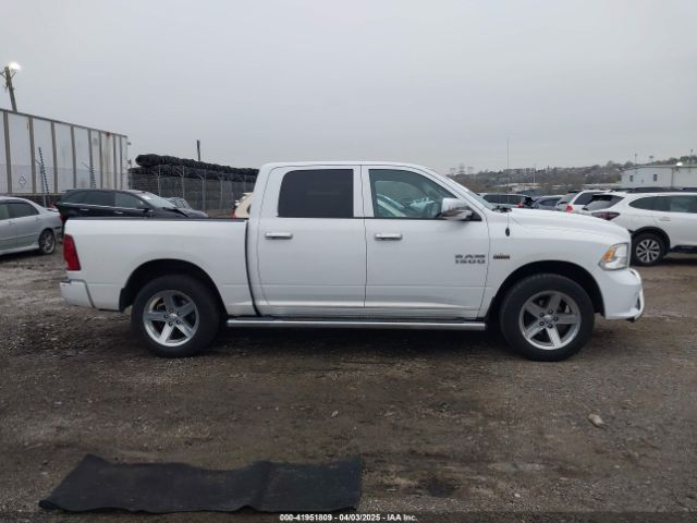3C6RR7KT4HG594510 RAM 1500 Express  4x4 5'7 Box