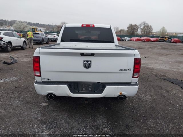3C6RR7KT4HG594510 RAM 1500 Express  4x4 5'7 Box