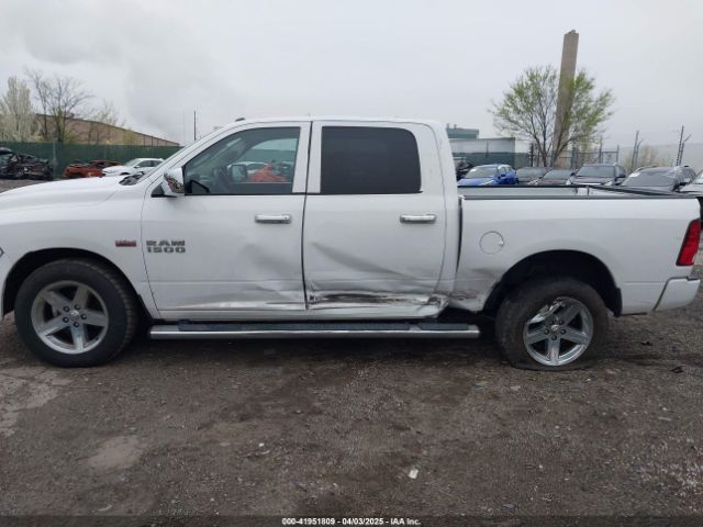 3C6RR7KT4HG594510 RAM 1500 Express  4x4 5'7 Box